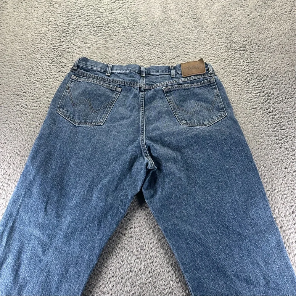 Wrangler Rugged Wear Jeans 36x30 Blue Cotton Denim Straight Leg Relaxed Workwear